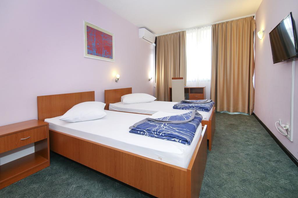 Hotel Zagreb Спліт Екстер'єр фото
