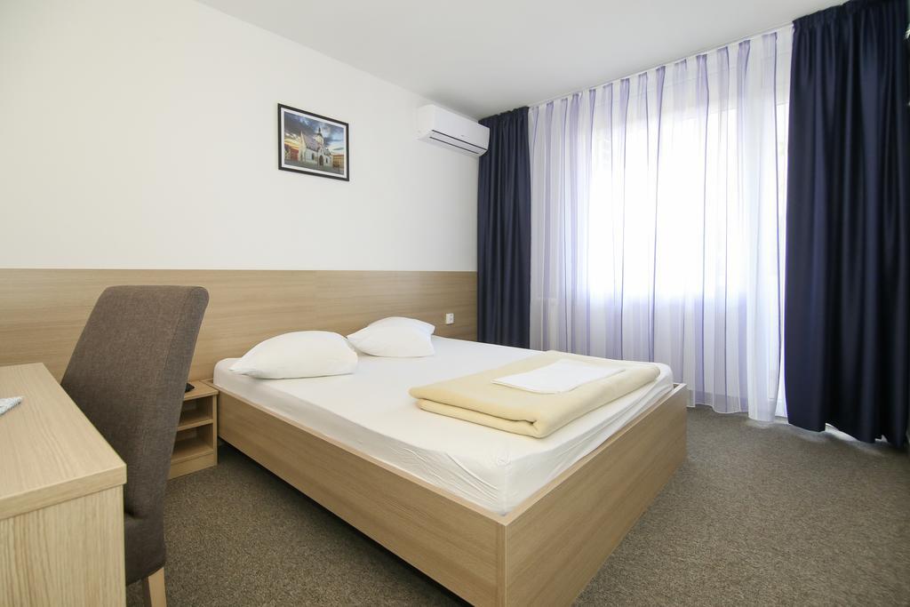 Hotel Zagreb Спліт Екстер'єр фото