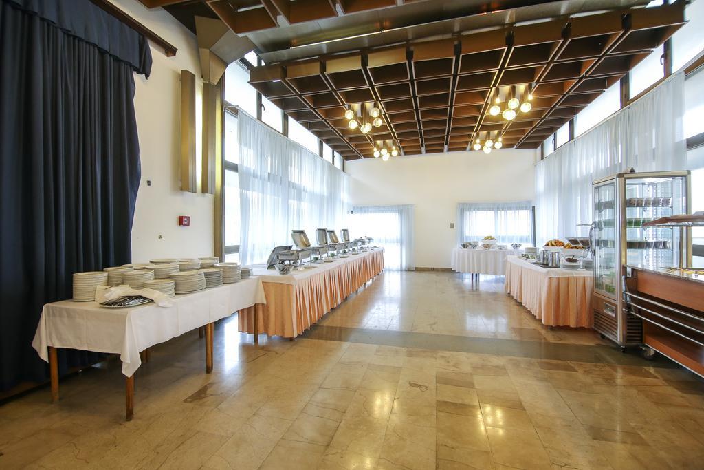 Hotel Zagreb Спліт Екстер'єр фото
